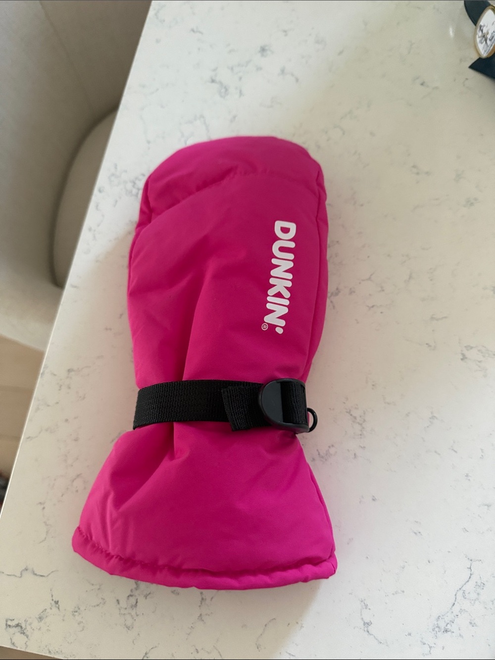 Dunkin' Pink Puffer Mitt